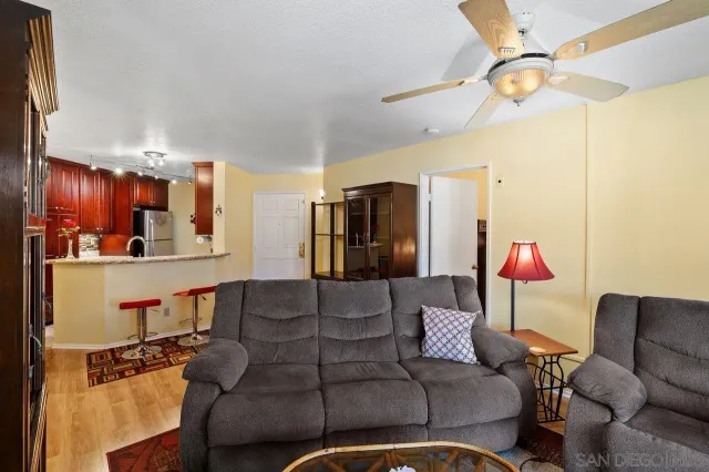 $629,950 | 7263 Camino Degrazia, Unit 33, San Diego, CA 92111