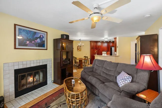 $629,950 | 7263 Camino Degrazia, Unit 33, San Diego, CA 92111