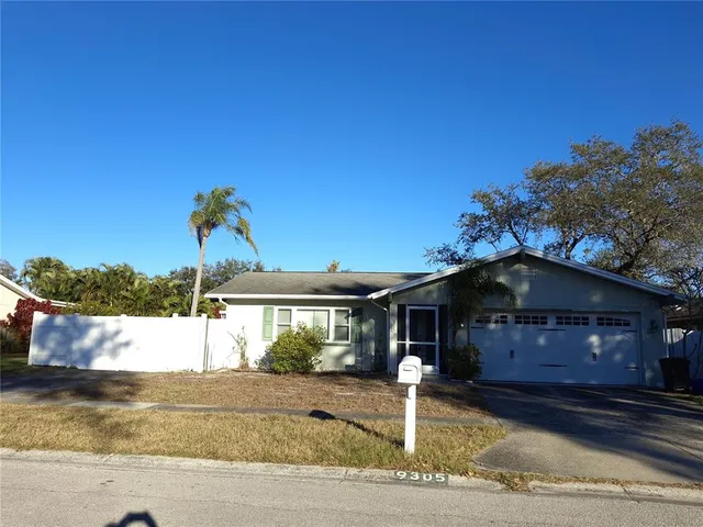 $520,000 | 9305 120th Lane, Seminole, FL 33772