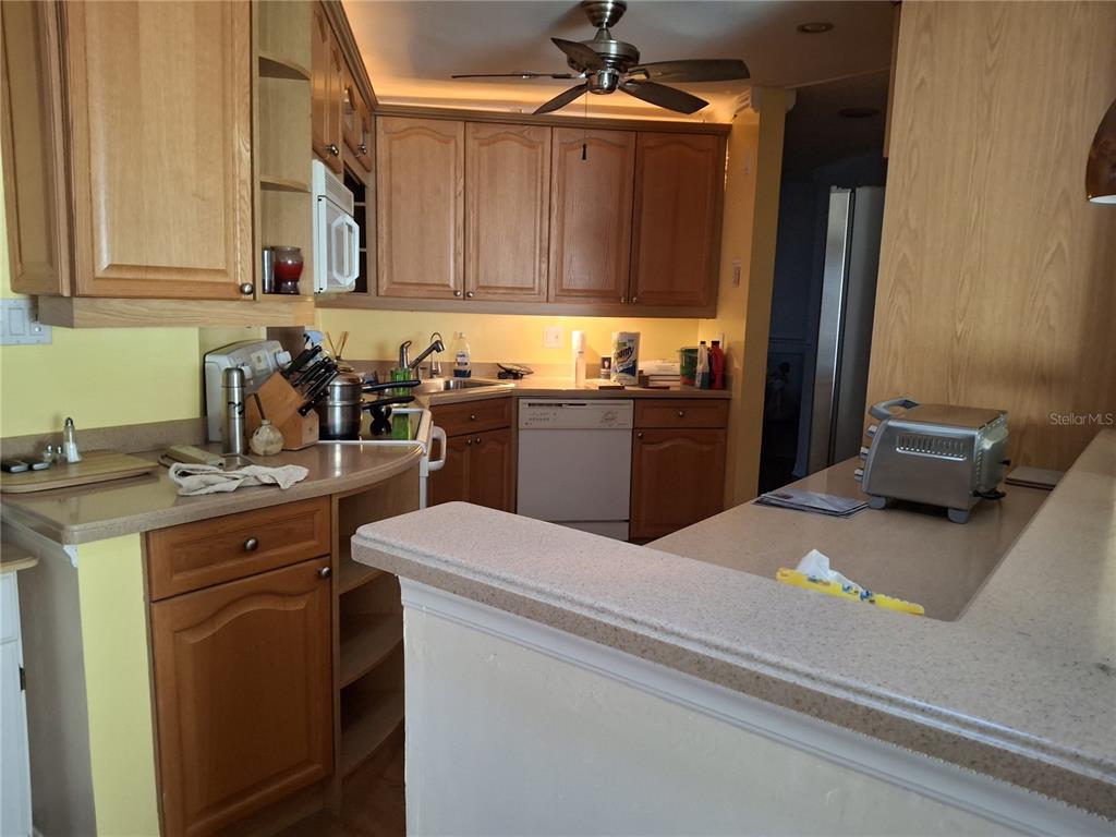 9305 120th Lane Seminole, FL 33772 - Photo 11 of 25