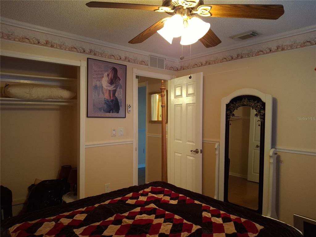 9305 120th Lane Seminole, FL 33772 - Photo 16 of 25