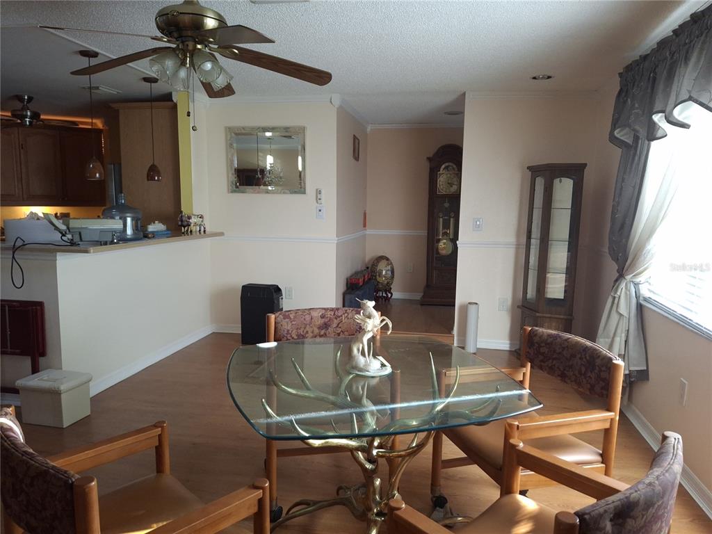 9305 120th Lane Seminole, FL 33772 - Photo 3 of 25