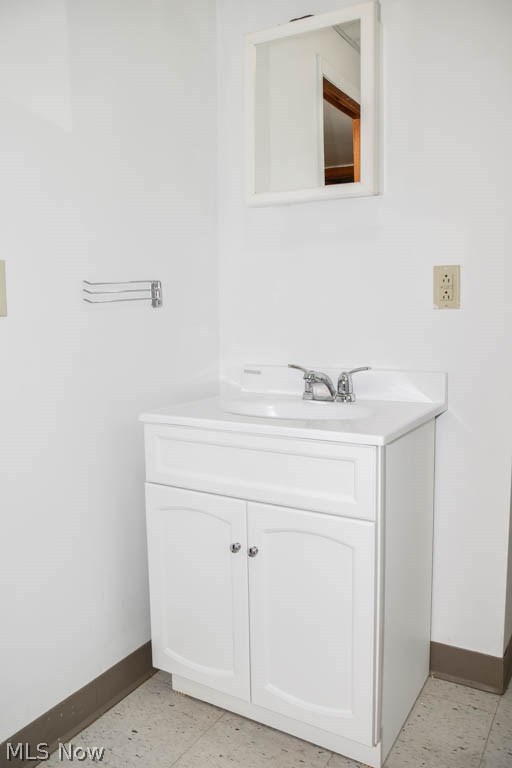 1245 Cherry Road Northwest Massillon, OH 44647 - Photo 16 of 21 Full bath on the lower level.