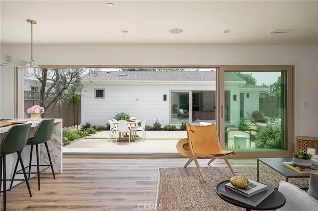 $3,200,000 | 212 East 19th Street, Costa Mesa, CA 92627