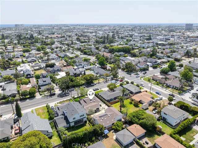 $3,200,000 | 212 East 19th Street, Costa Mesa, CA 92627