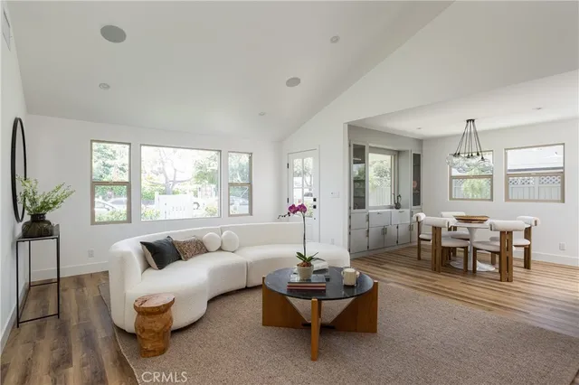 $3,200,000 | 212 East 19th Street, Costa Mesa, CA 92627