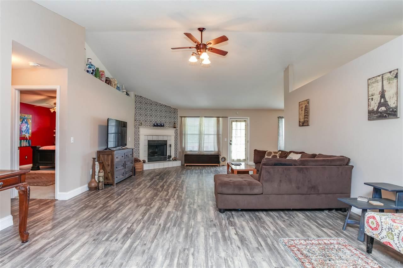 1266 Tate Road Cantonment, FL 32533 - Photo 5 of 34