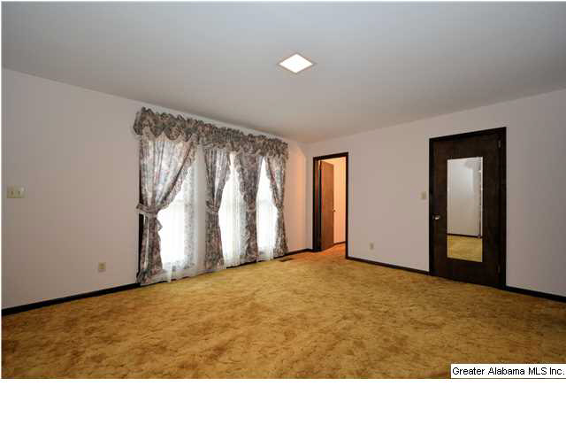 605 Princess Lane Bessemer, AL 35022 - Photo 19 of 31