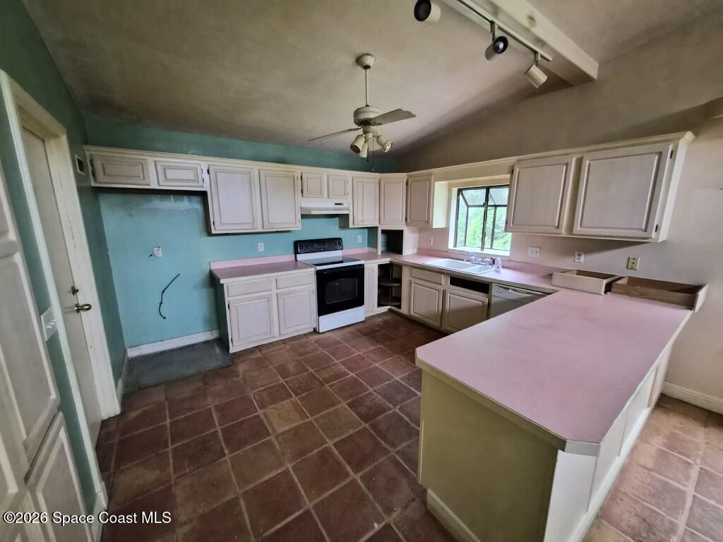 180 Lee Road West Melbourne, FL 32904 - Photo 7 of 15 20260807_165334 (Medium)