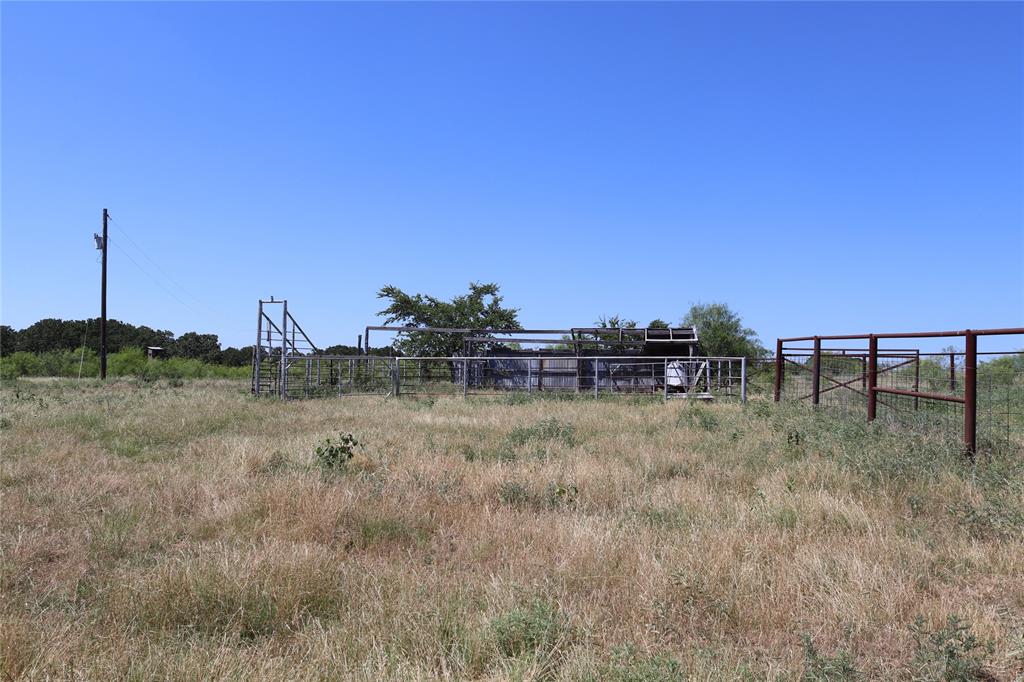 1878 Feed Road Bellevue, TX 76228 - Photo 15 of 23