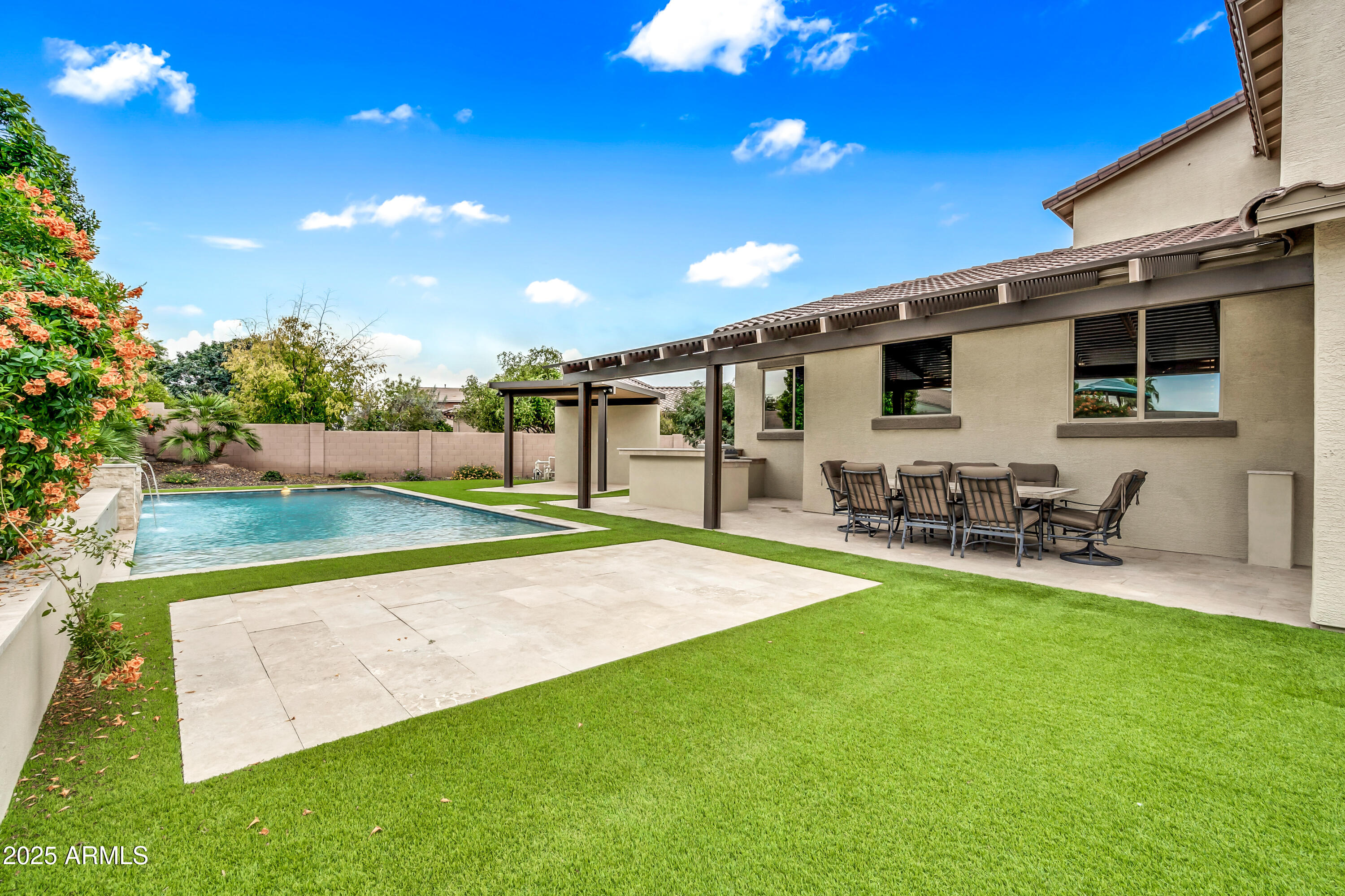 4587 South Ellesmere Street Gilbert, AZ 85297 - Photo 40 of 55 4587 S Ellesmere-48