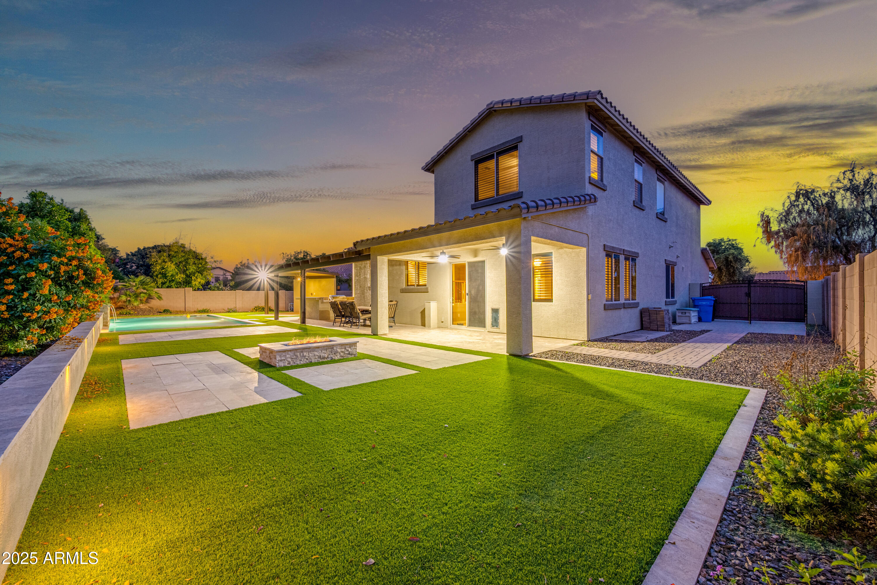 4587 South Ellesmere Street Gilbert, AZ 85297 - Photo 48 of 53 4587 S Ellesmere St-Twilight-1