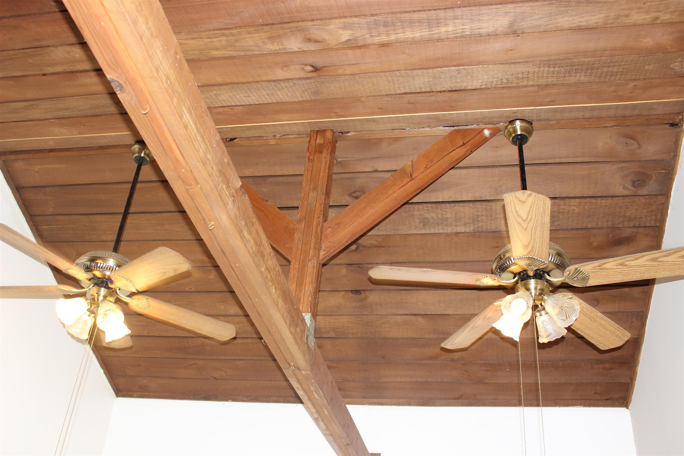 4029 Woodard Road Springfield, TN 37172 - Photo 6 of 16 a picture of wooden floor