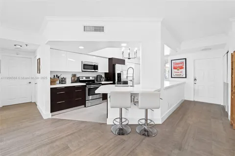 $499,000 | 3245 Northeast 184th Street, Unit 13402, Aventura, FL 33160