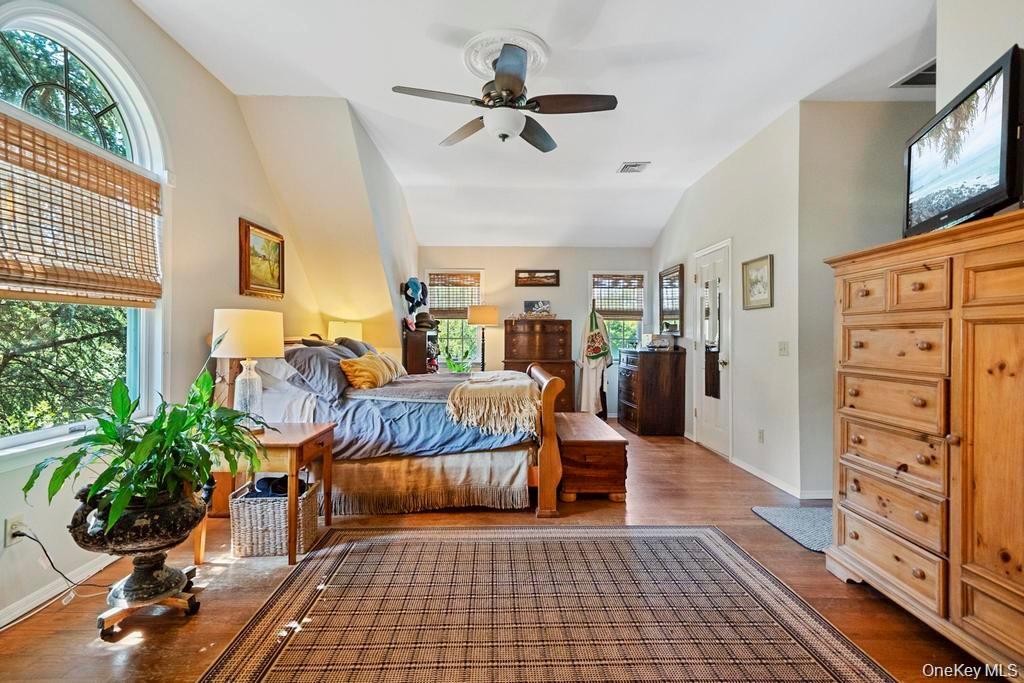 146 Old Stump Road Brookhaven, NY 11719 - Photo 17 of 25