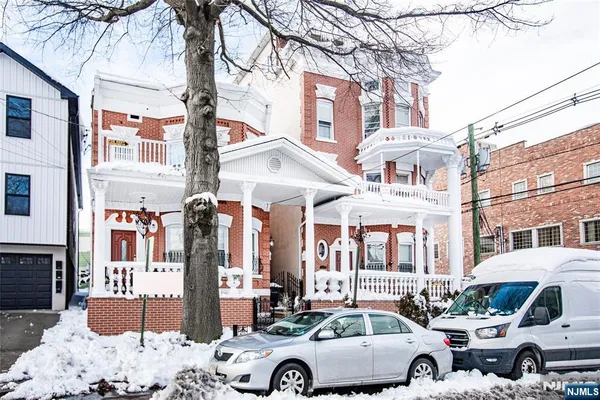 $2,500 | 3 Montclair Avenue, Unit 2, Paterson, NJ 07503