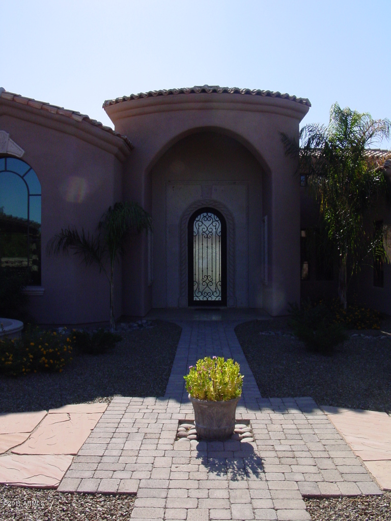 6833 East Doubletree Ranch Road Paradise Valley, AZ 85253 - Photo 3 of 20 FRONT ENTRY