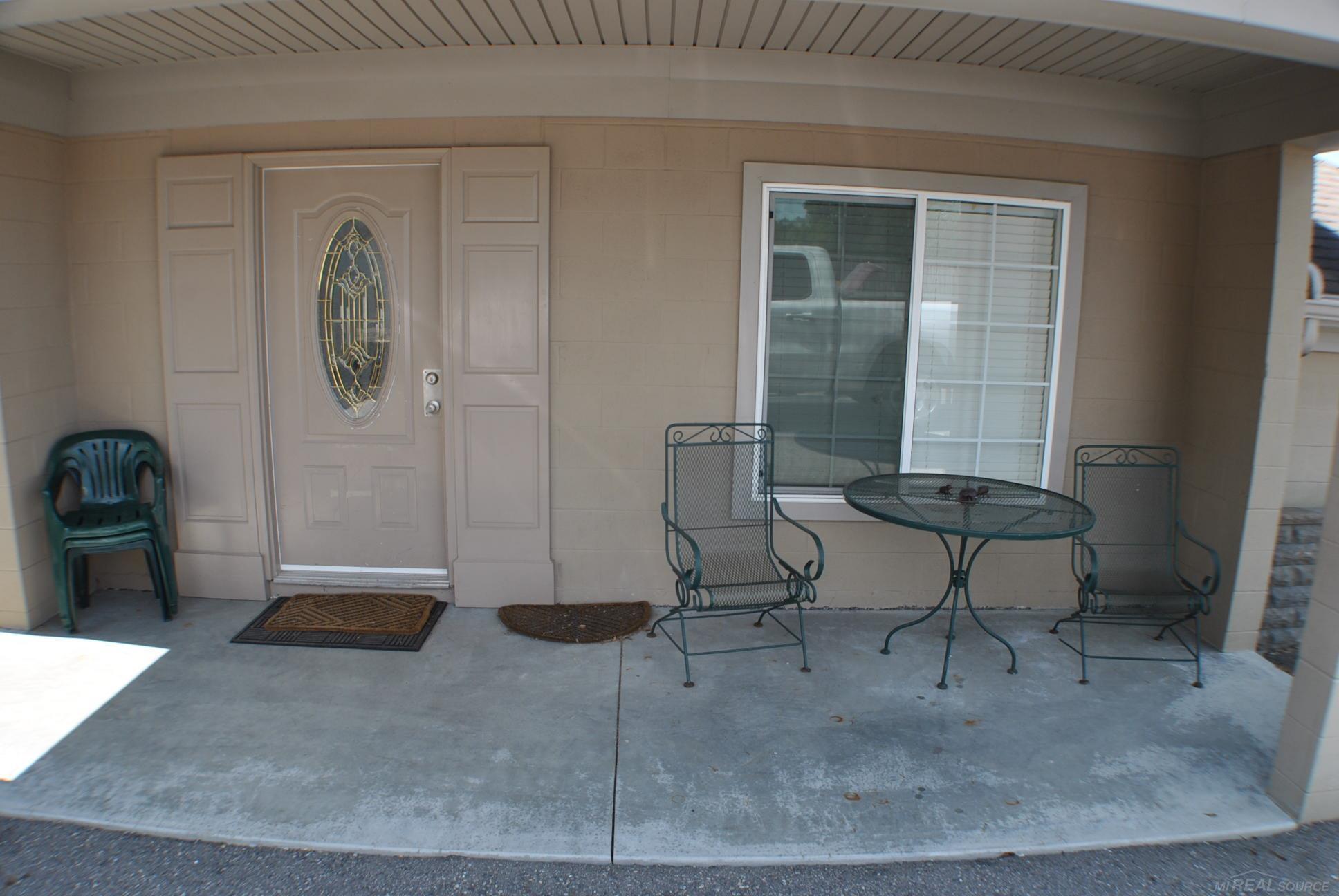 1128 Minnesota Road Port Huron, MI 48060 - Photo 2 of 40