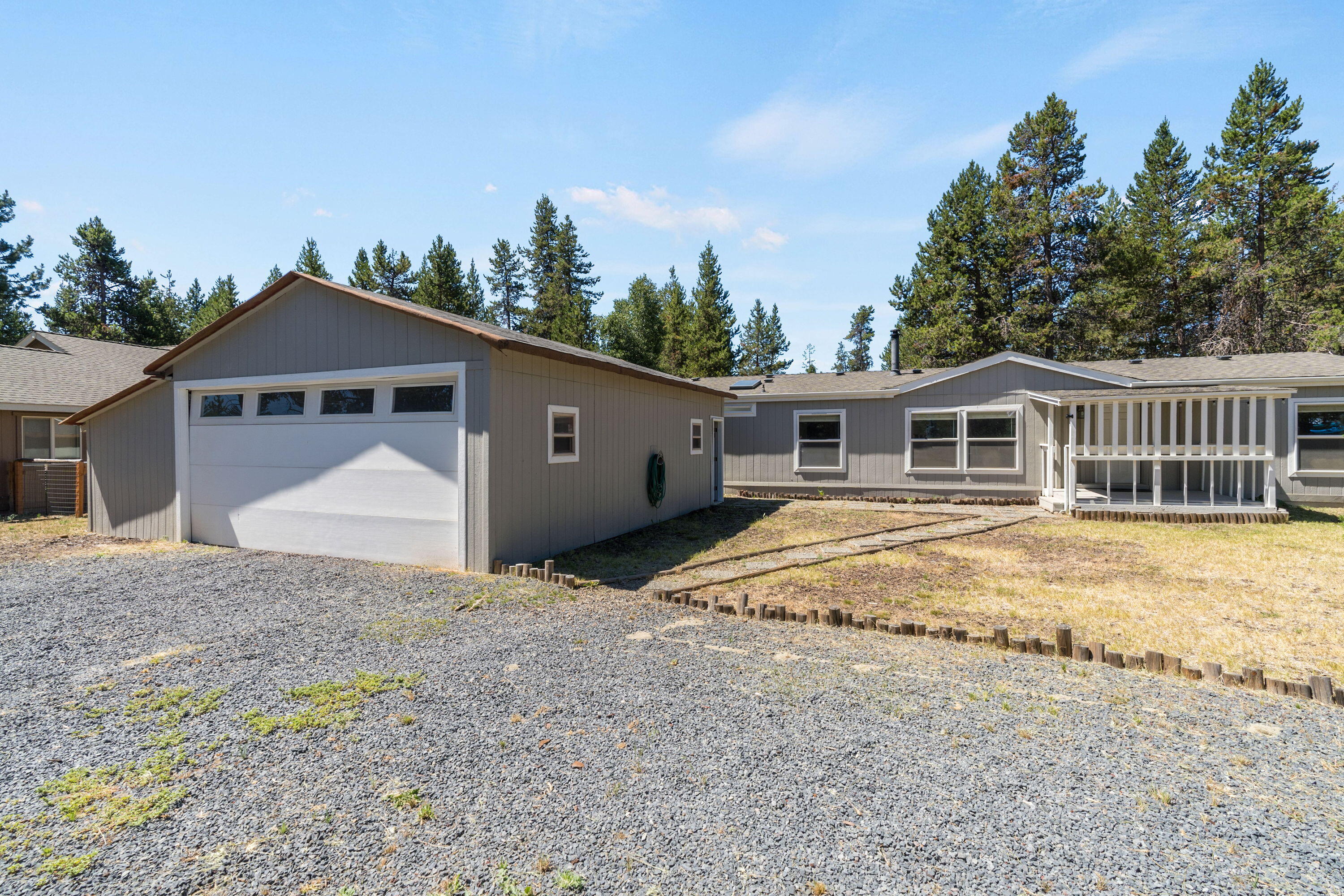 55951 Snow Goose Road Bend, OR 97707 - Photo 38 of 42 40_JustinEwing_DSC2094