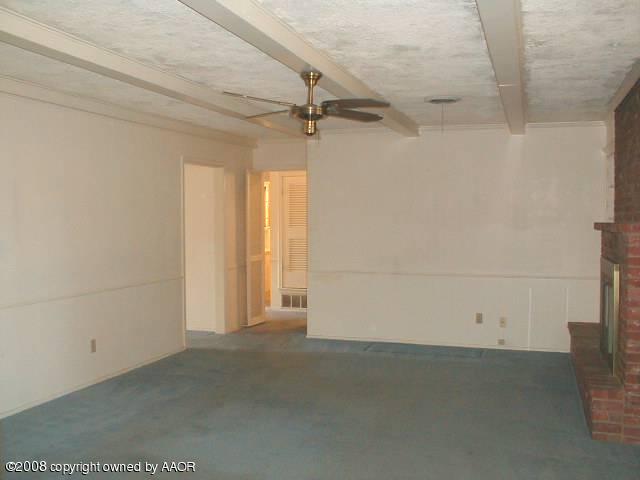 7204 Dreyfuss Road Amarillo, TX 79106 - Photo 3 of 14 a view of small space