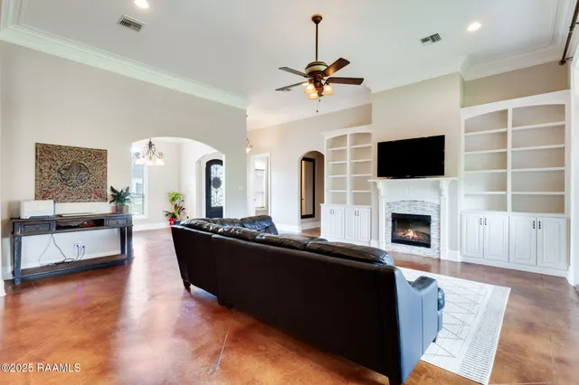 $589,989 | 119 Fair Grounds Drive, Lafayette, LA 70503