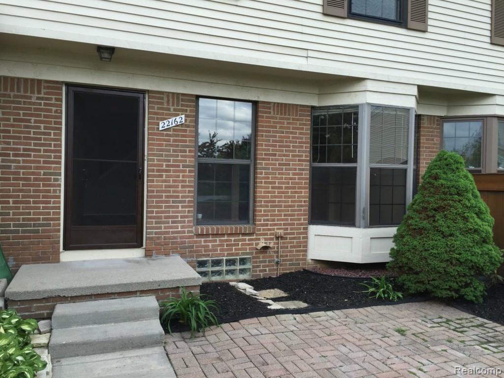22162 Edgewater Novi, MI 48375 - Photo 1 of 21