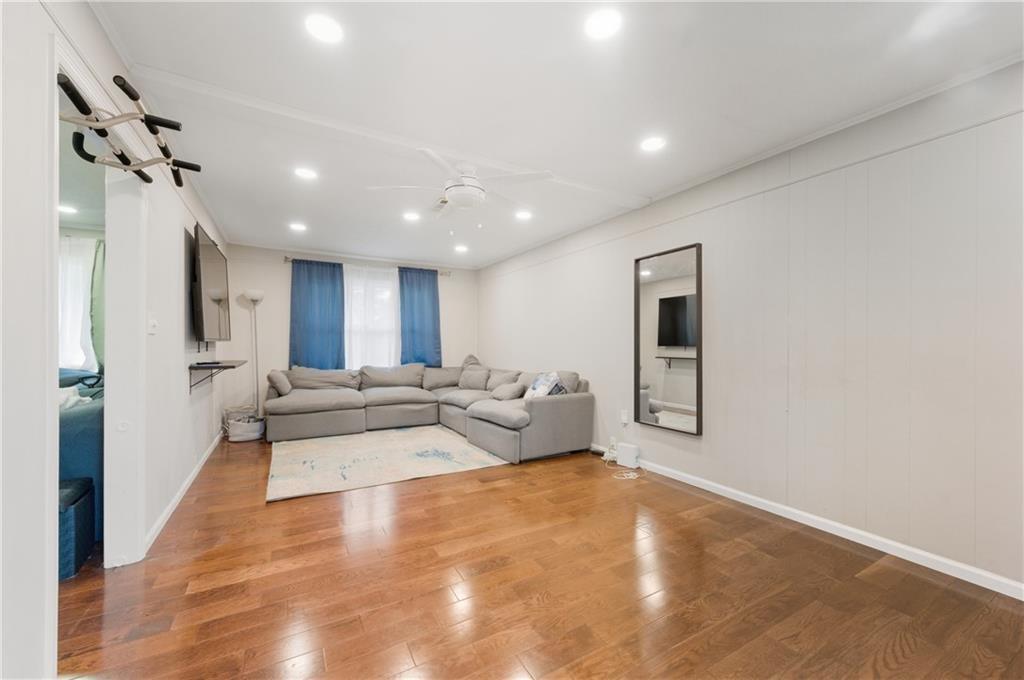 1454 Helen Lane Southwest Atlanta, GA 30331 - Photo 4 of 25