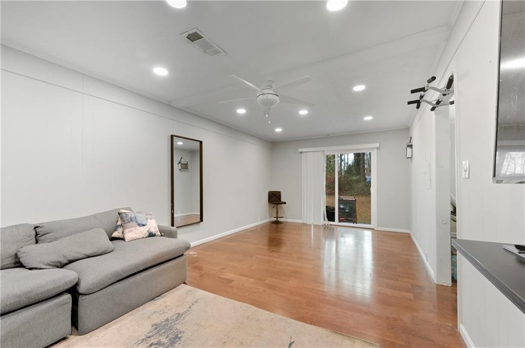 1454 Helen Lane Southwest Atlanta, GA 30331 - Photo 5 of 25