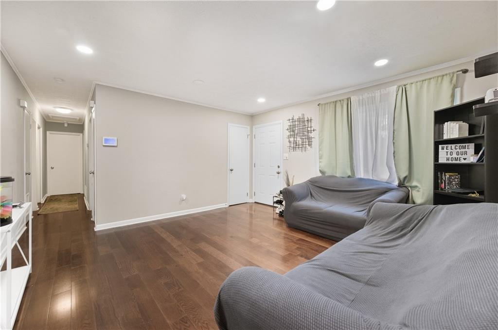 1454 Helen Lane Southwest Atlanta, GA 30331 - Photo 8 of 25