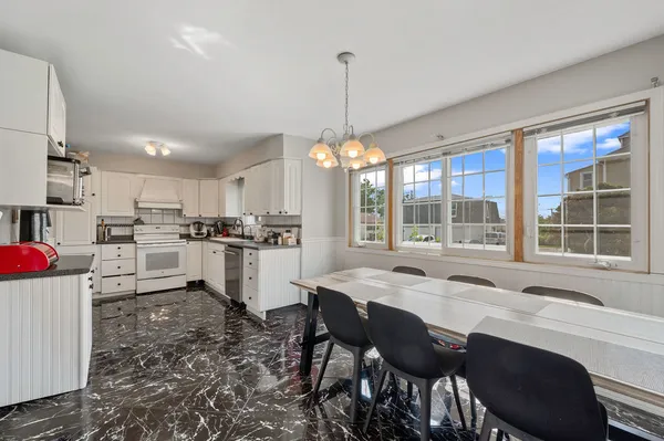 $449,000 | 9740 Linn Avenue, Schiller Park, IL 60176