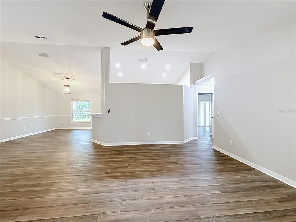 9537 Southwest 53rd Circle Ocala, FL 34476 - Photo 7 of 45