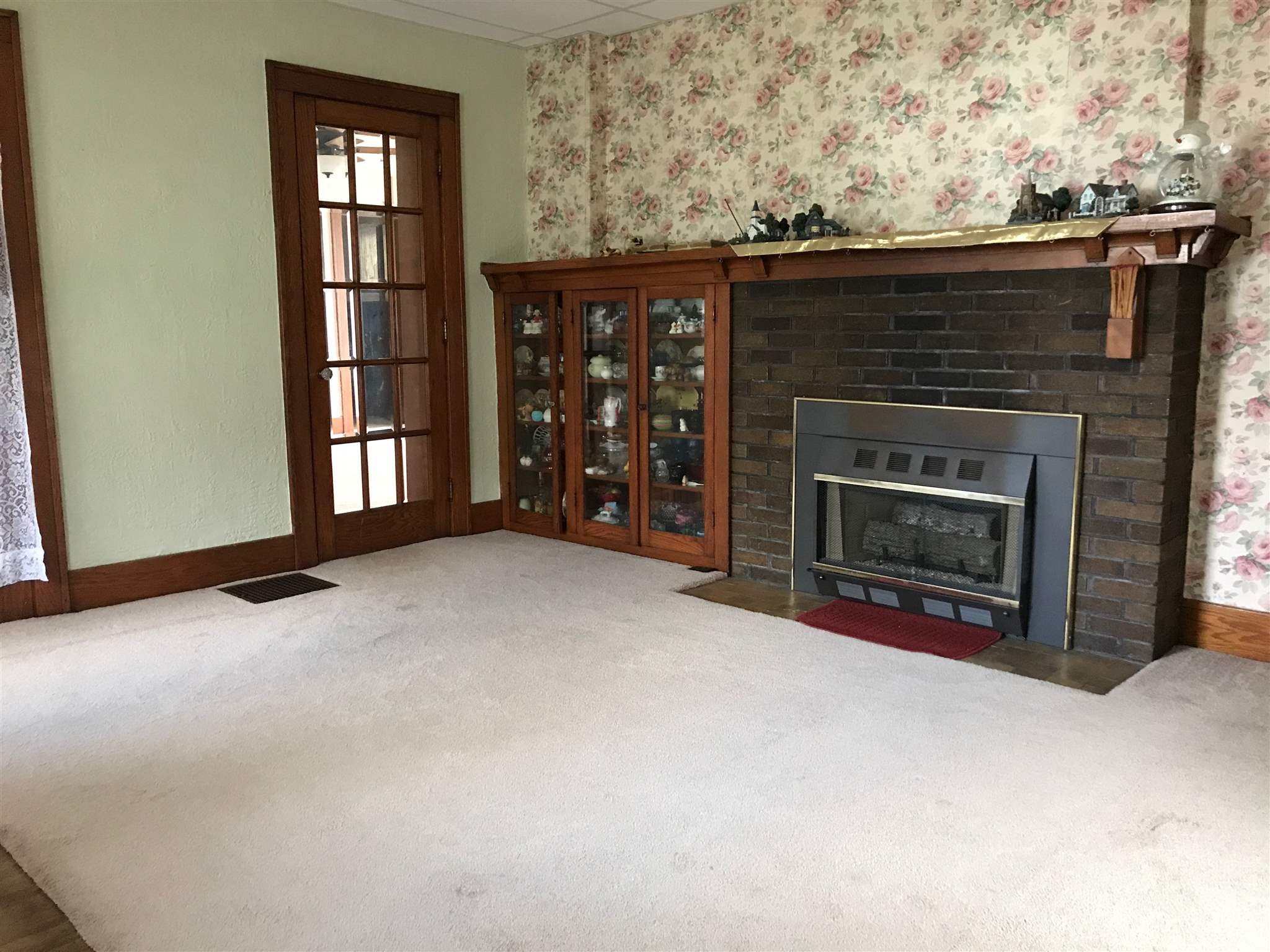200 East Oak Street Butler, IN 46721 - Photo 3 of 25