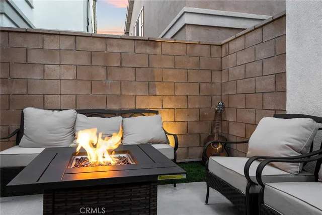 $624,999 | 15185 Ridge Lane, Fontana, CA 92336