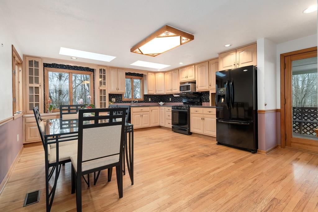 464 Textor Hill Road Evans City, PA 16033 - Photo 5 of 17 Gallery Image 5