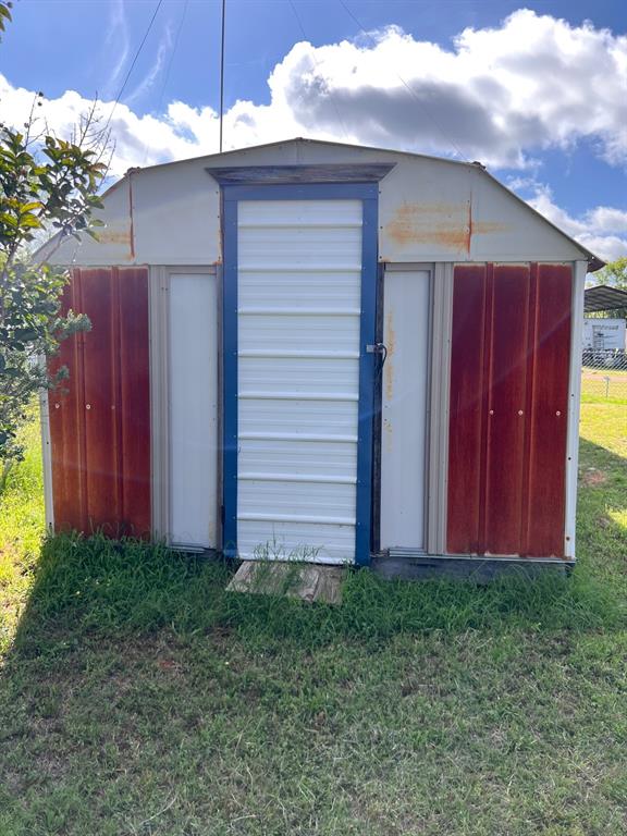 242 Treasure Beach Comanche, TX 76442 - Photo 23 of 32