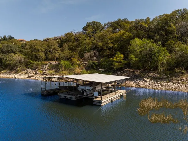 $875,000 | 25048 River Road, Spicewood, TX 78669