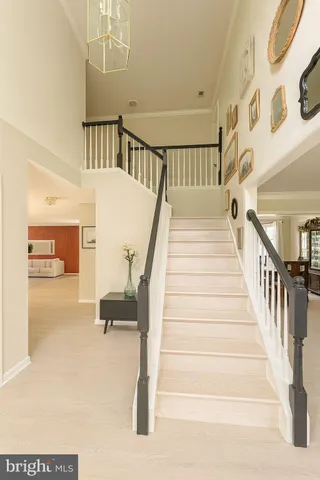 a view of entryway and hall