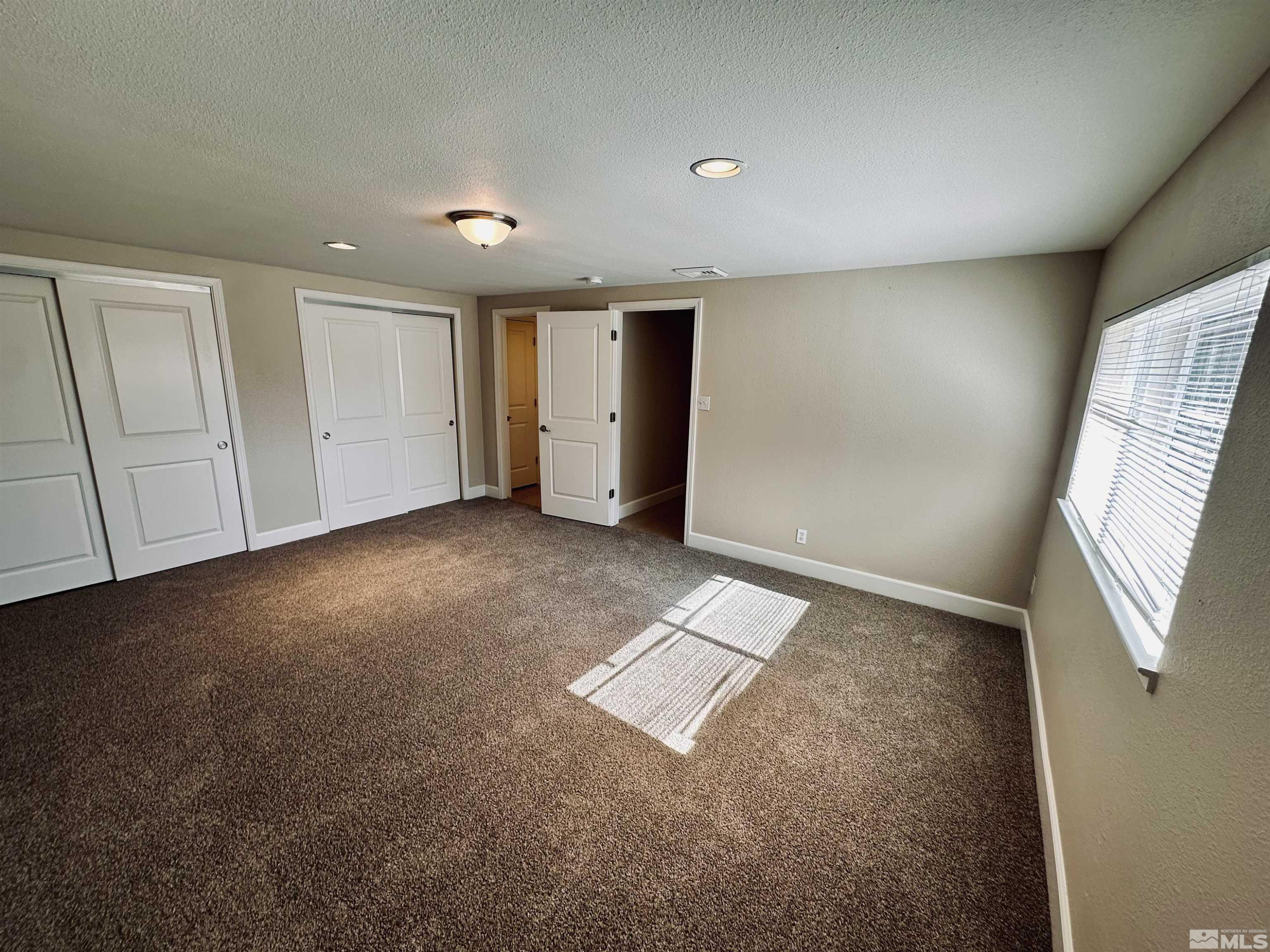 1945 Gridley Avenue Reno, NV 89503 - Photo 2 of 27