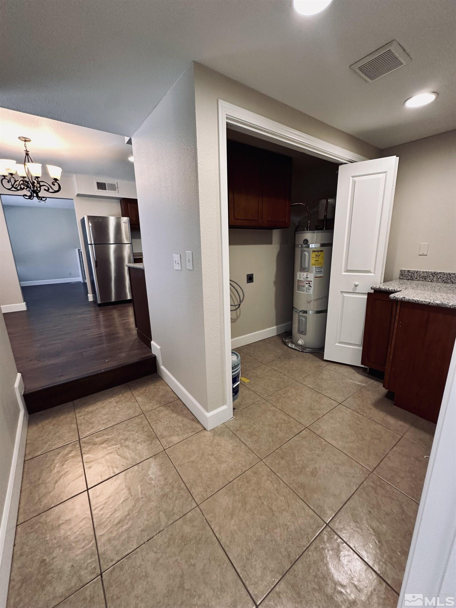 1945 Gridley Avenue Reno, NV 89503 - Photo 3 of 27 a view of kitchen with furniture and refrigerator