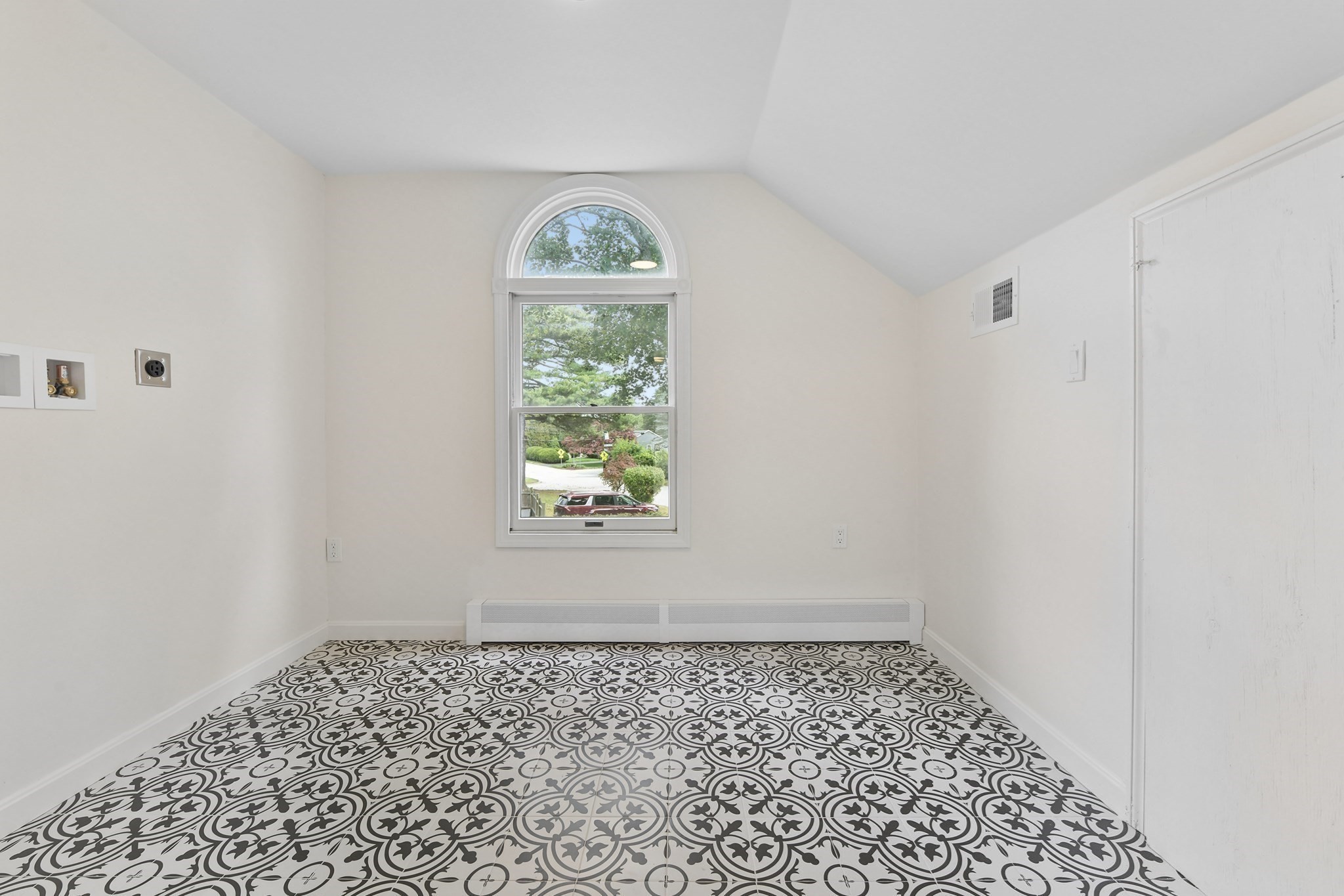 1 Frances Road Burlington, MA 01803 - Photo 34 of 42 Gallery Image 34