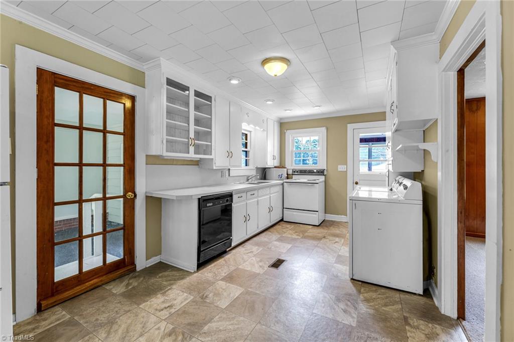 338 Foxfire Road Asheboro, NC 27205 - Photo 12 of 31 Gallery Image 12