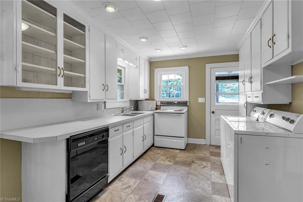 338 Foxfire Road Asheboro, NC 27205 - Photo 13 of 31 Gallery Image 13