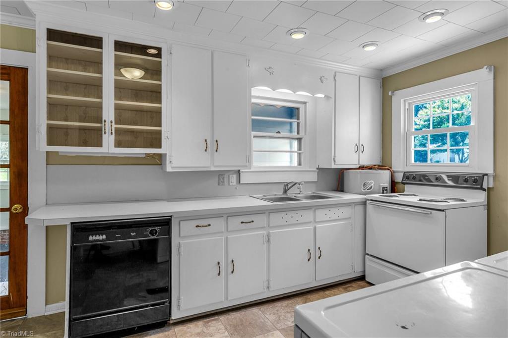 338 Foxfire Road Asheboro, NC 27205 - Photo 15 of 31 Gallery Image 15