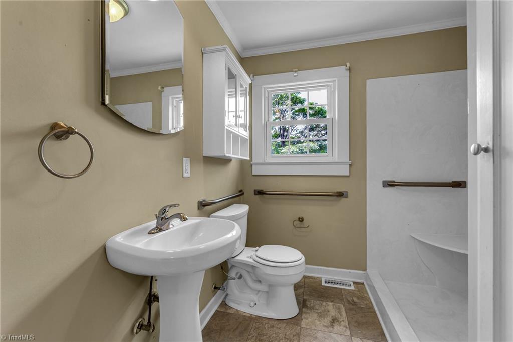 338 Foxfire Road Asheboro, NC 27205 - Photo 26 of 31 Gallery Image 26