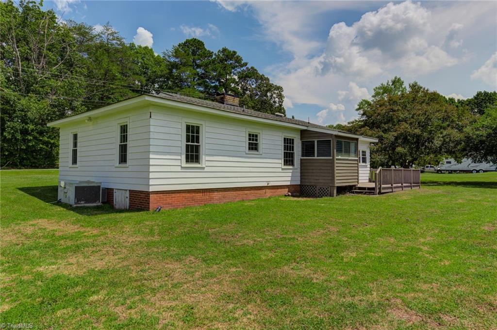 338 Foxfire Road Asheboro, NC 27205 - Photo 28 of 31 Gallery Image 28