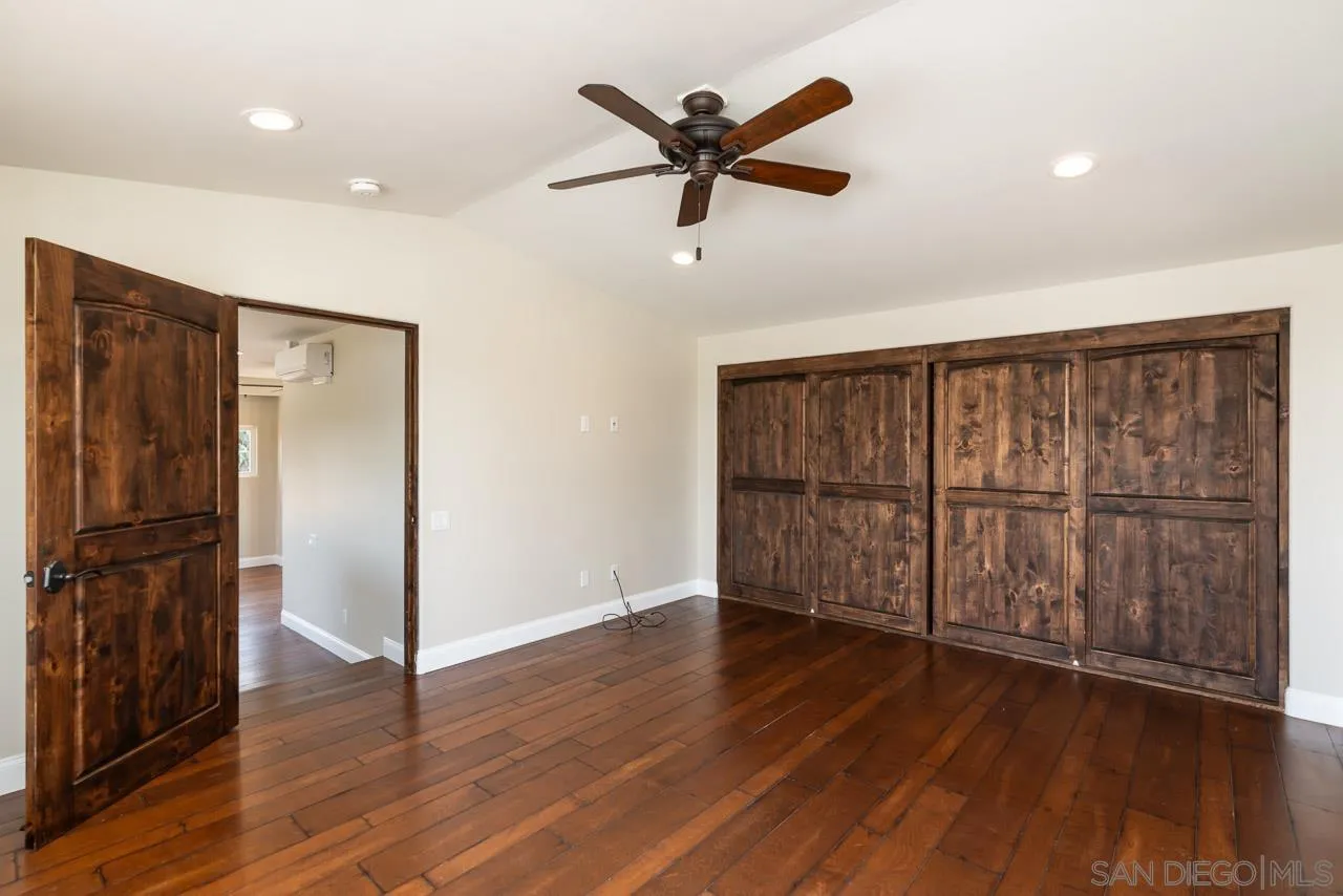 6271 Soledad Mountain Road La Jolla, CA 92037 - Photo 19 of 25