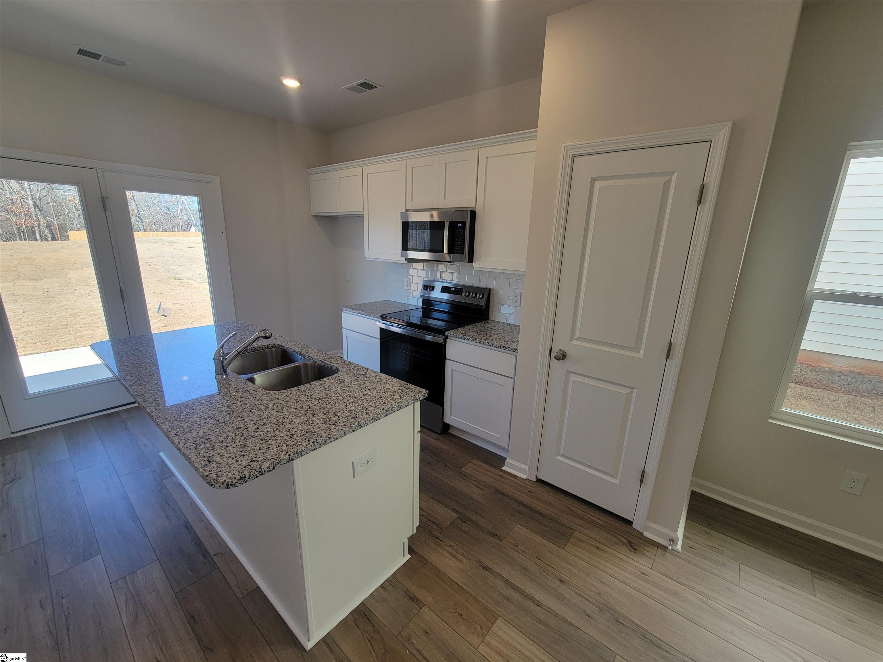 2321 Mill Loop Spartanburg, SC 29301 - Photo 4 of 9