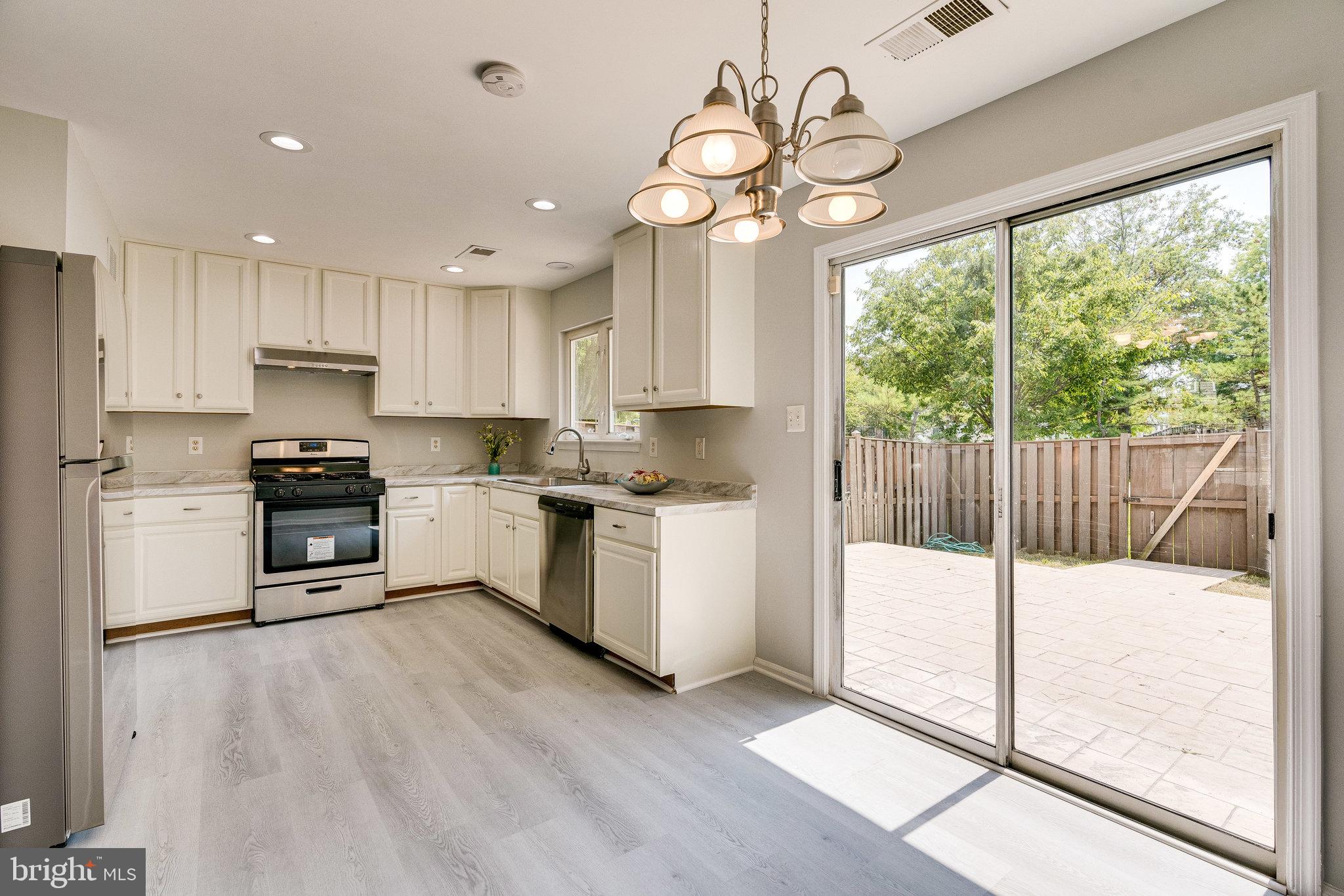 14803 Bolton Road Centreville, VA 20121 - Photo 7 of 29 Gallery Image 7