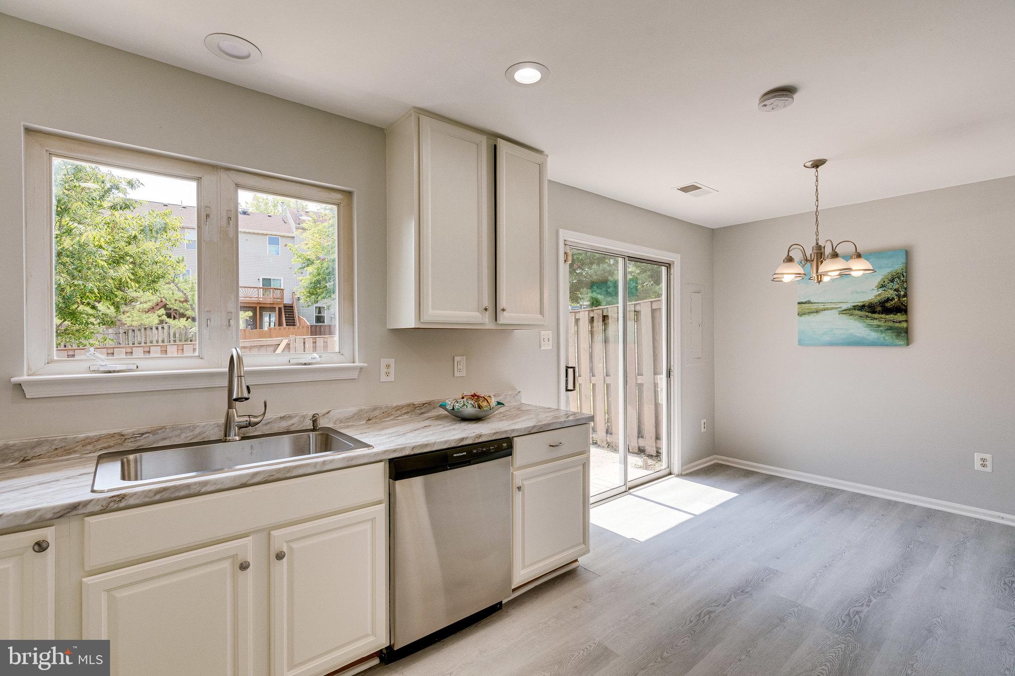 14803 Bolton Road Centreville, VA 20121 - Photo 8 of 29 Gallery Image 8