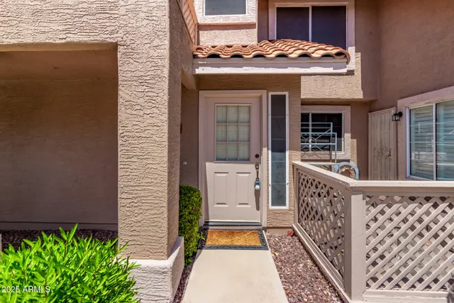 $324,900 | 1633 East Lakeside Drive, Unit 143, Gilbert, AZ 85234